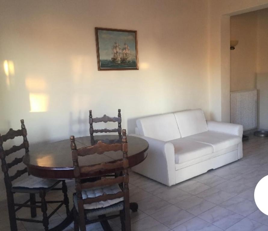 Farmhouse Volimes Bagian luar foto